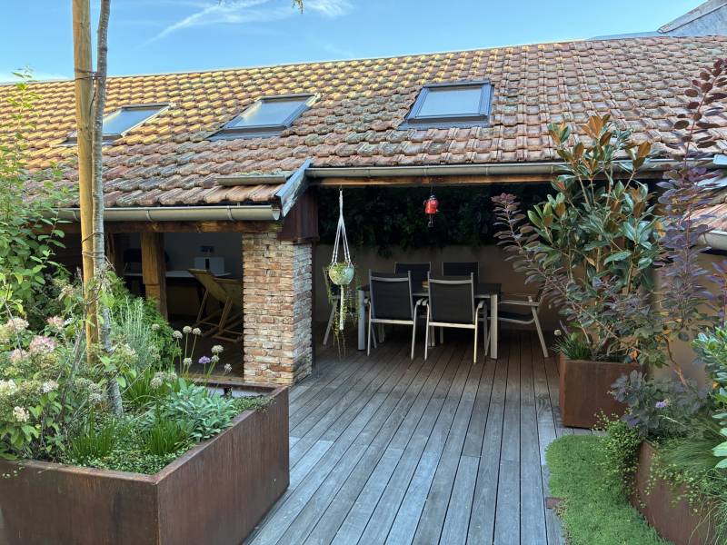 Création et aménagement d’une terrasse suspendue en bois dans le Haut-Rhin